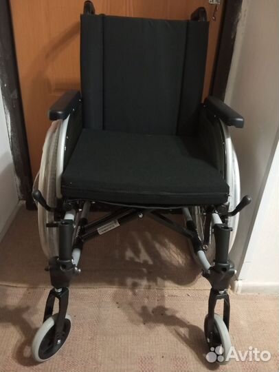 Коляска инвалидная