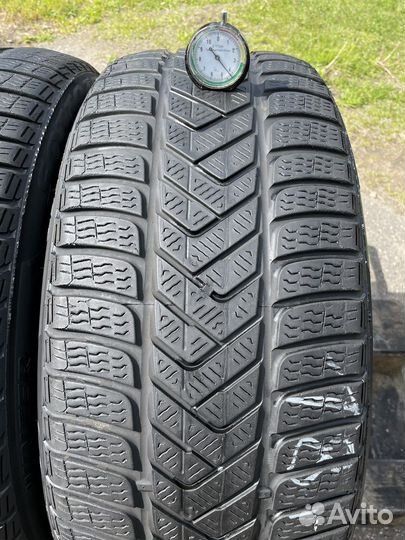 Pirelli Winter Sottozero 3 255/40 R20