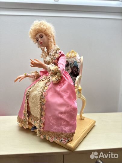 Авторская интерьерная кукла «Дама»