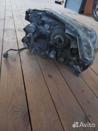 Фара Toyota Land Cruiser Prado 150 2017