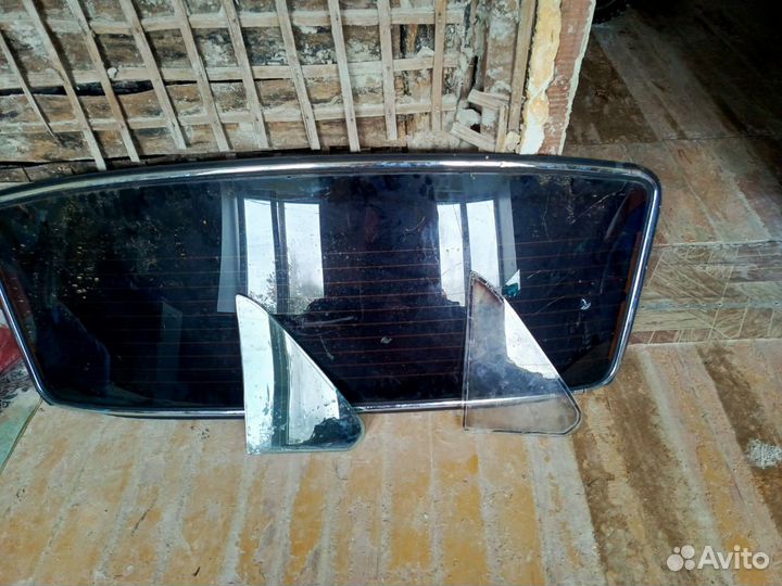 Заднее стекло ваз 2107