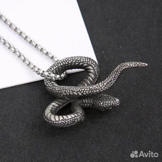 Кулон и цепочка в виде змеи из нержавеющей стали