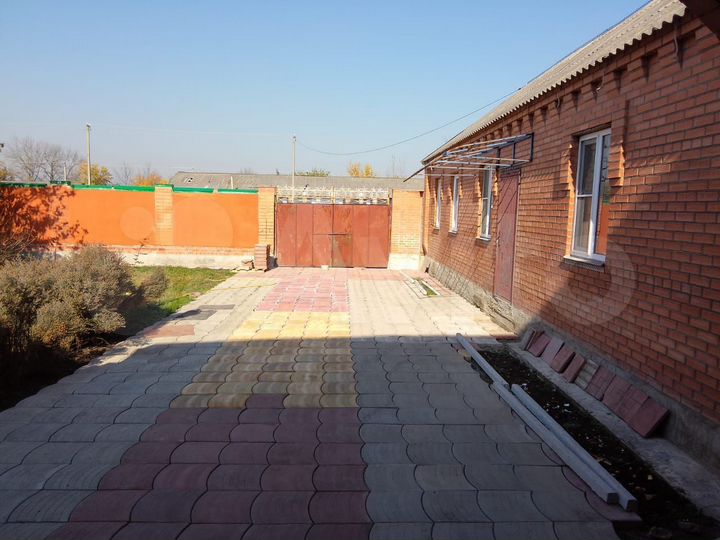 Дом 200 м² на участке 10 сот.