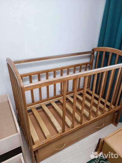 Детская кроватка