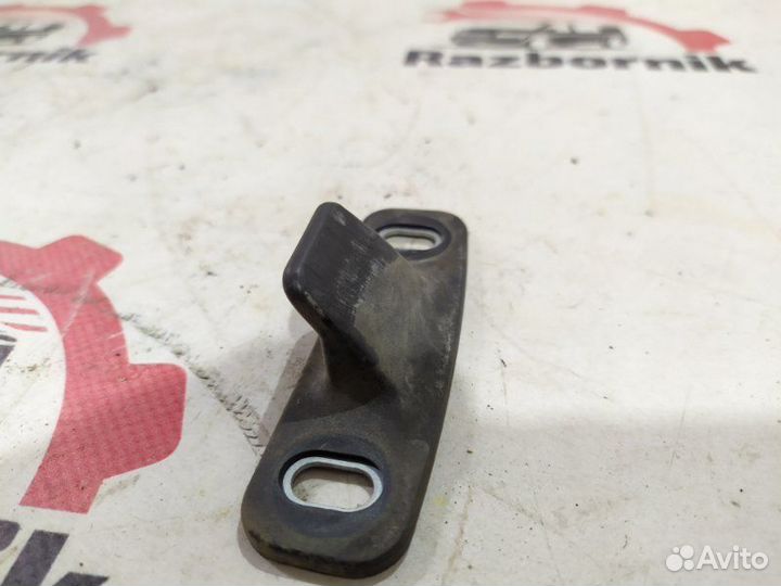 Ограничитель двери Mercedes Vito W639 2.1D 2006