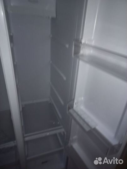 Холодильник двухкамерный новый