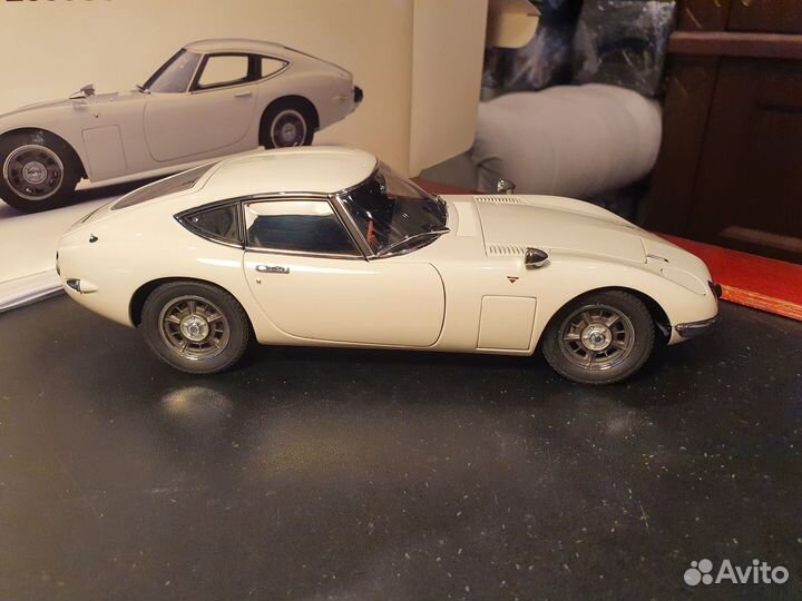 1:18 Autoart Toyota 2000GT White
