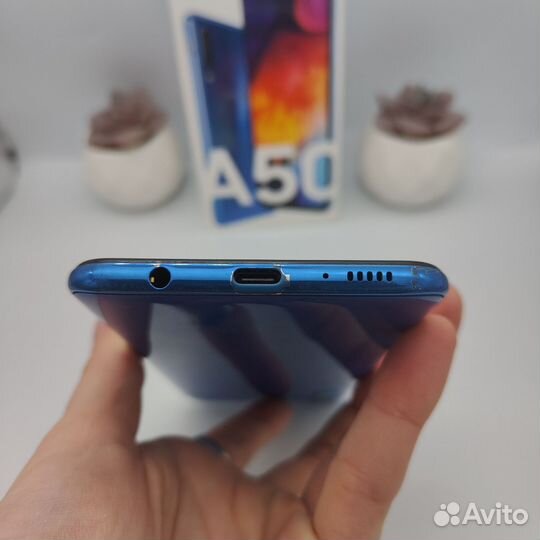 Samsung Galaxy A50, 4/64 ГБ