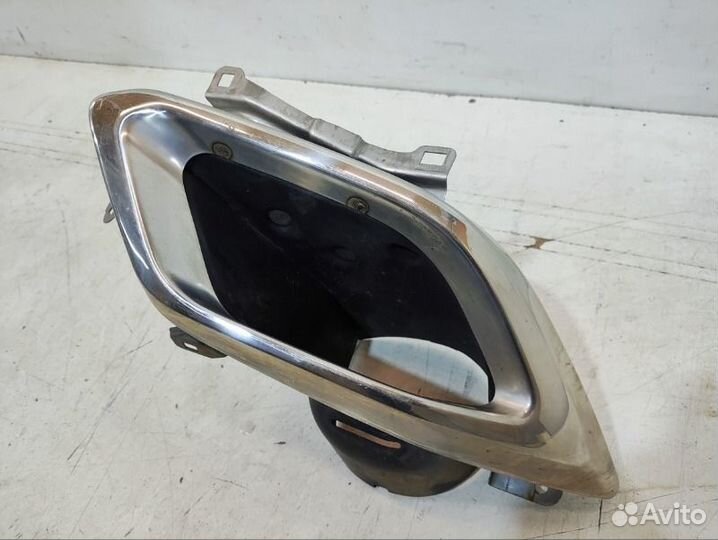 Насадка глушителя задняя правая Lexus Rx 4