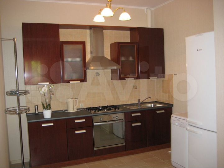 Коттедж 270 м² на участке 6 сот.