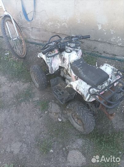 Детский квадроцикл на бензине