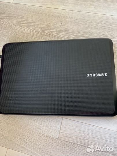 Ноутбук Samsung r528
