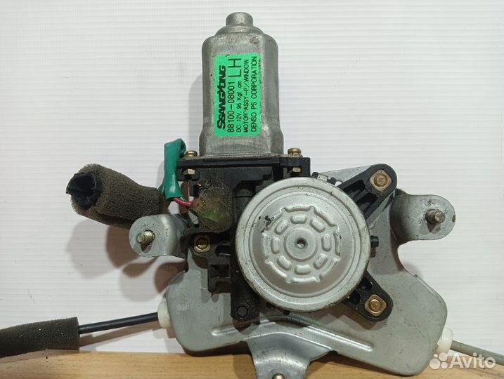 Стеклоподъемник задний левый Ssangyong Rexton 1