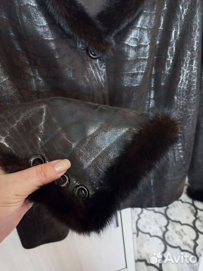 Куртка кожаная 52