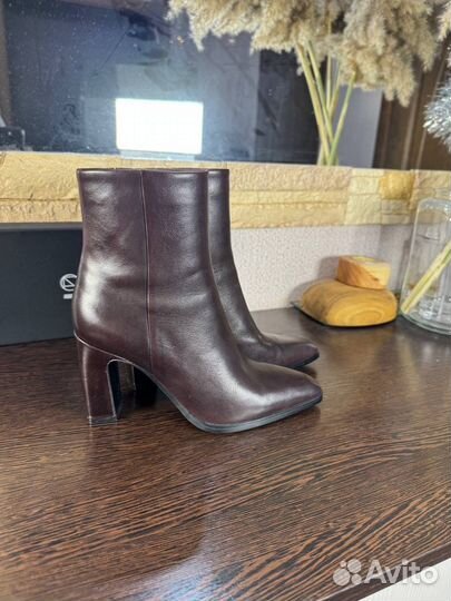 Ботильоны 36р Эконика кожа коричневые оригинал