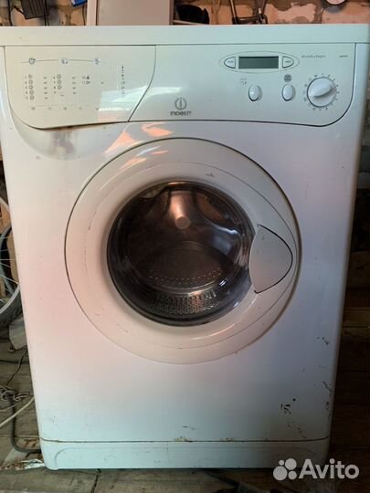 Стиральная машина Indesit Wes9x на запчасти