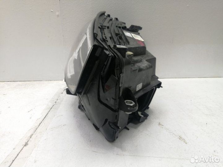 Фара правая Mercedes-Benz GLC