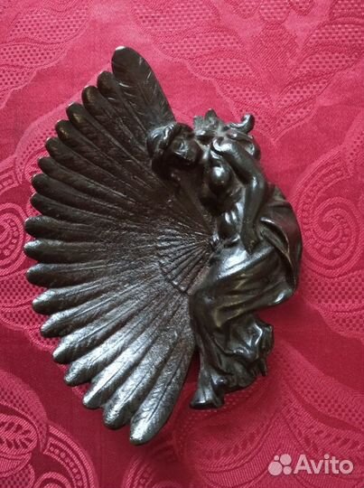 Антикварная пепельница 