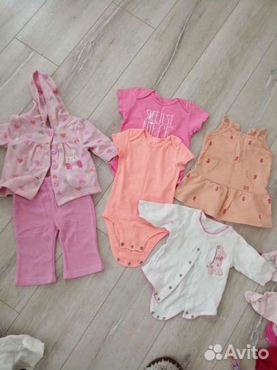 Вещи для девочки до года
