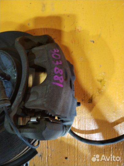 Суппорт передний левый Nissan Juke YF15 HR15