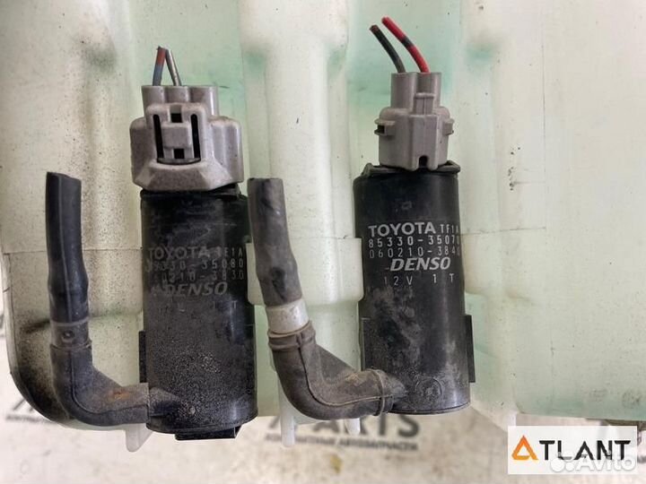 Бачок стеклоомывателя toyota land cruiser