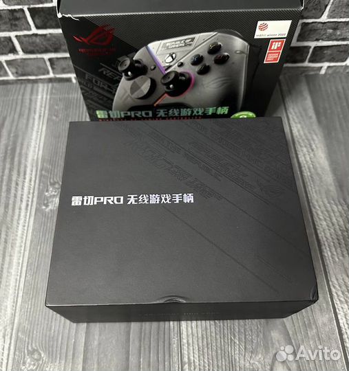 Геймпад Asus ROG Raikiri PRO xbox PC