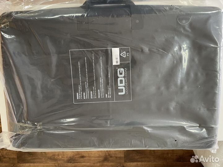 Кофр UDG Creator для DJ контроллера