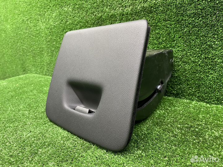 Бардачок левый BMW X5 G05 X6 G06 X7 G07