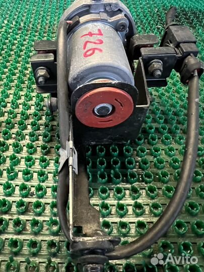 Вакумный насос на мерседес w203