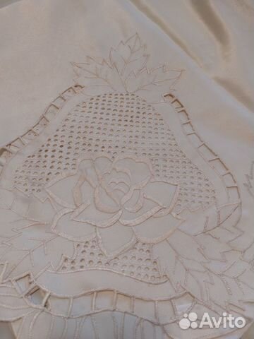 Скатерть полиэстр с вышивкой Ришелье