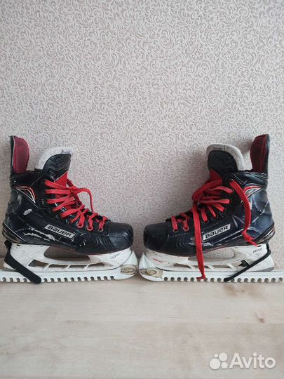 Хоккейные коньки bauer vapor x800