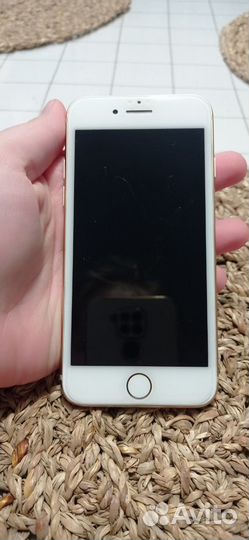 iPhone 8, 64 ГБ