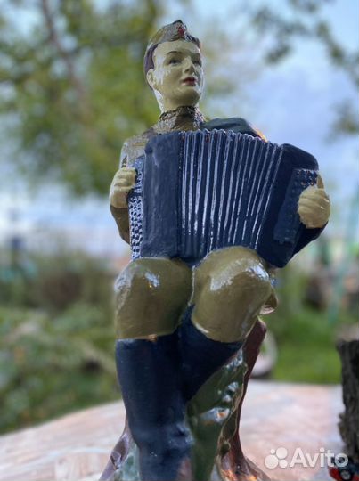 Статуэтка василий теркин