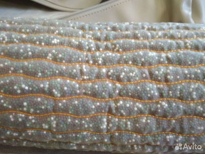 Подушка-валик с наполнением из минералов