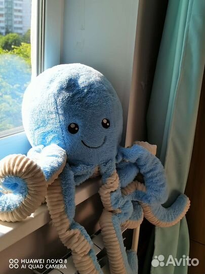 Осьминог, большая игрушка