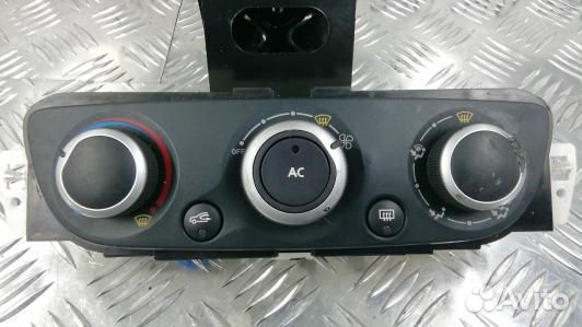 Блок управления печки и климат-контроля renault me