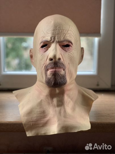 Реалистичная маска из латекса