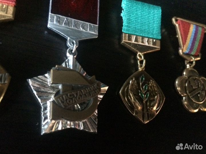 Знак цк влксм, Комсомол, тяжелый металл