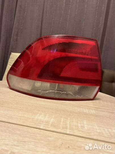 Задний фонарь vw polo