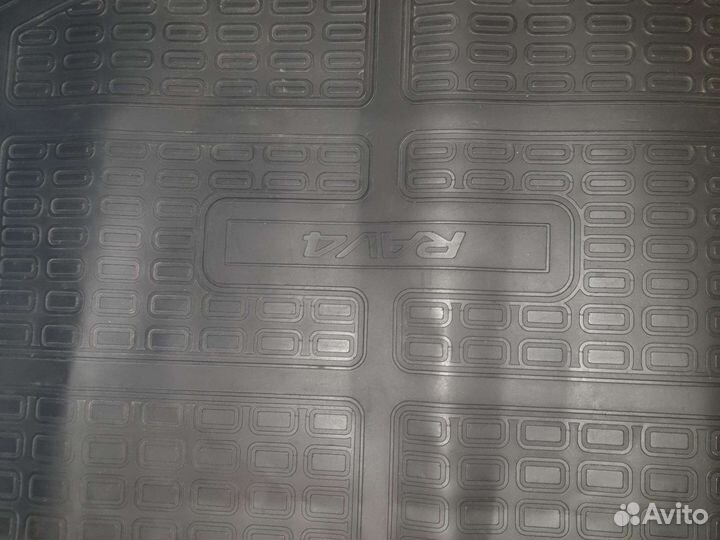 Коврик в багажник toyota rav4