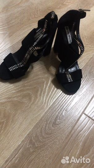 Обувала по 2 раза, новые
