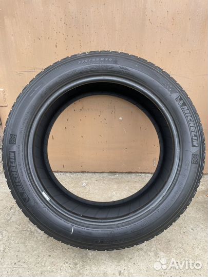 Michelin Latitude X-Ice 275/45 R20 110T