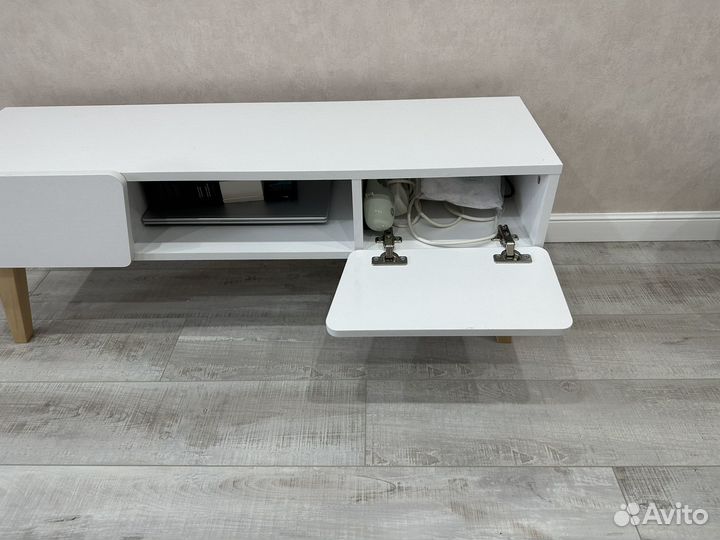 Тумба под телевизор