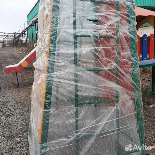 Карусели горки качели