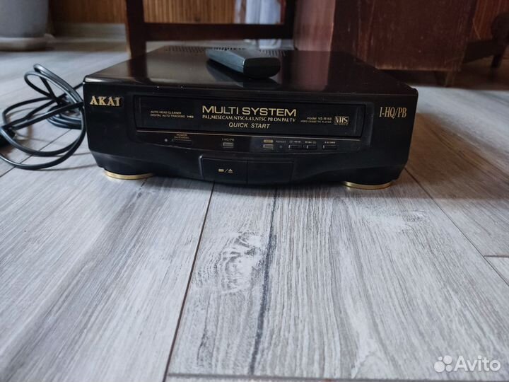 Видеомагнитофон akai VS-R150EDG