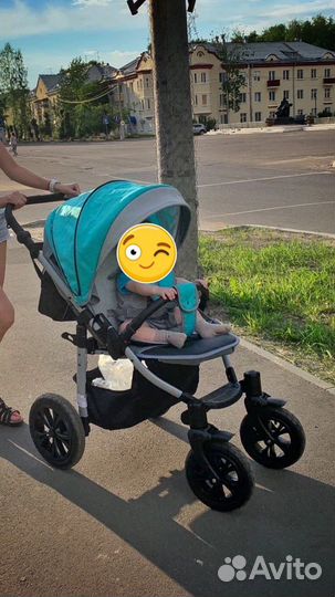 Прогулочная коляска