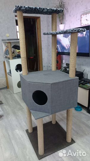 Когтеточка с домиком новая