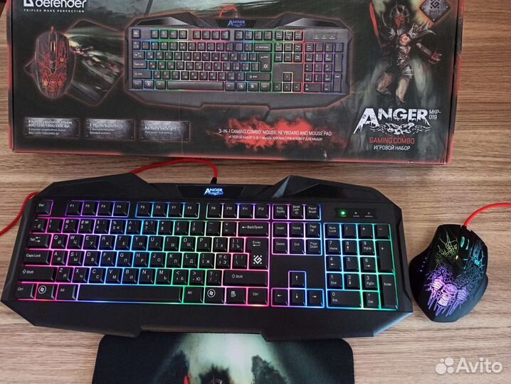 Игровая клавиатура, мышь, коврик. Набор 3 в1