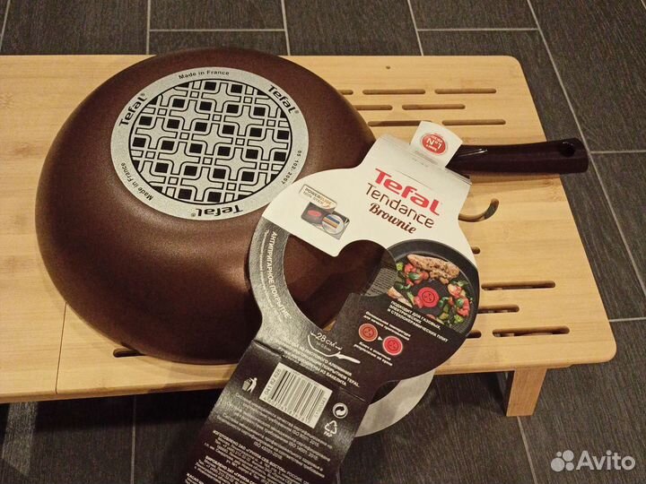 Сковорода вок Tefal 28см Tendance Brownie