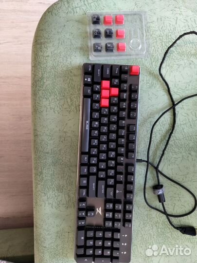 Механическая клавиатура Zet Blade Kailh red